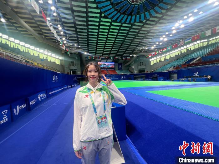 成都大运会香港志愿者：以青春风采展现中国大