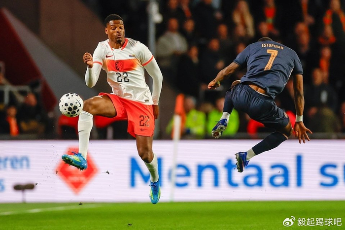 曼联右路困境或迎破局者 邓弗里斯解约条款成关