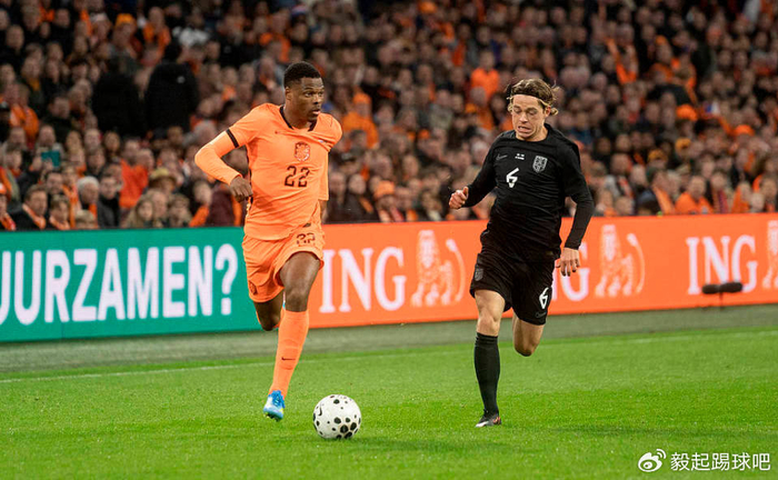 曼联右路困境或迎破局者 邓弗里斯解约条款成关