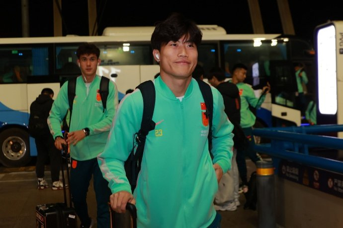 谢文能伤愈将出战喀麦隆 国足备战关键战役