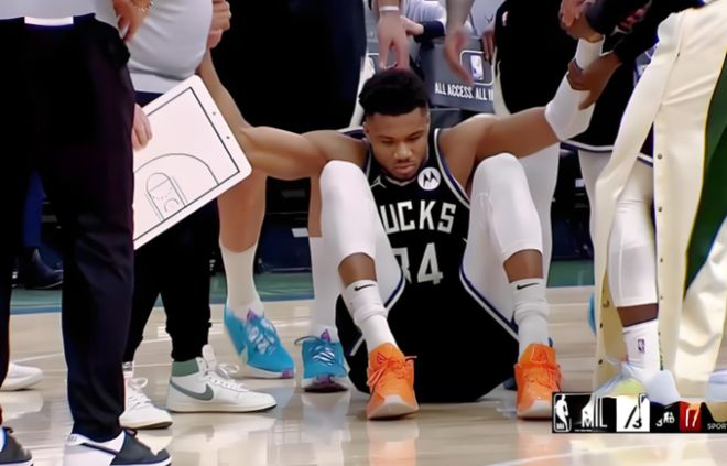 字母哥重伤缠身 雄鹿陷入